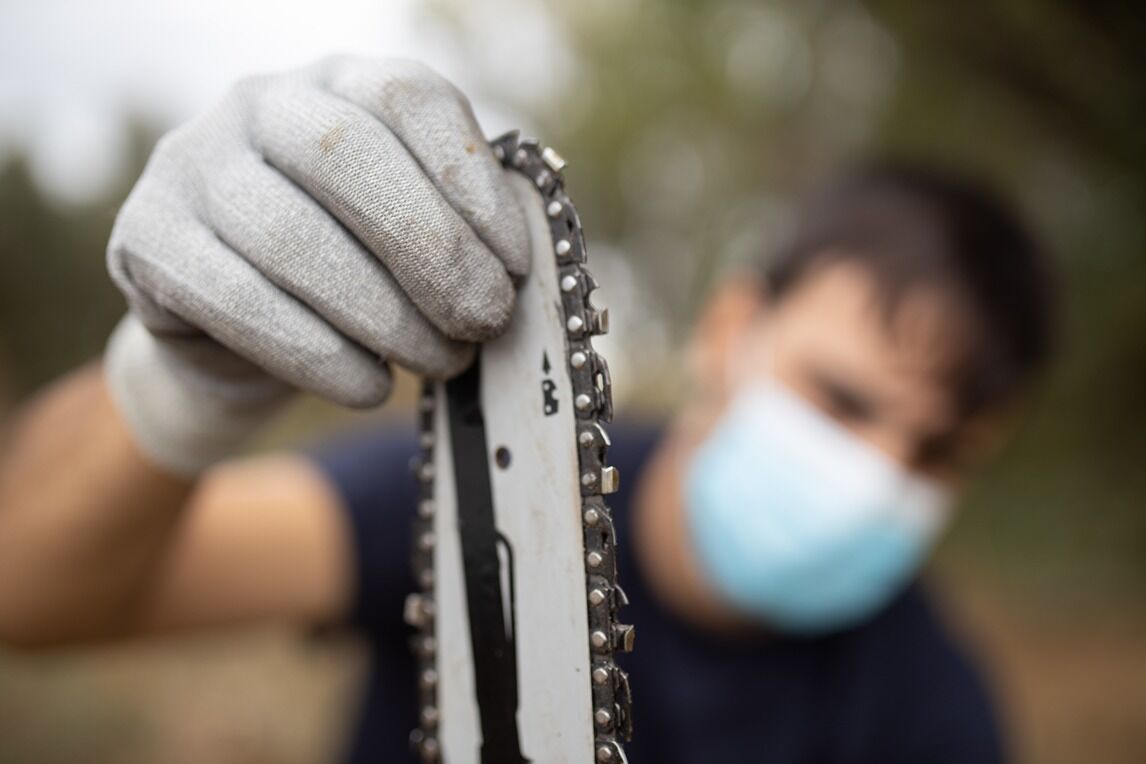 Transporting Your Chainsaw Safely